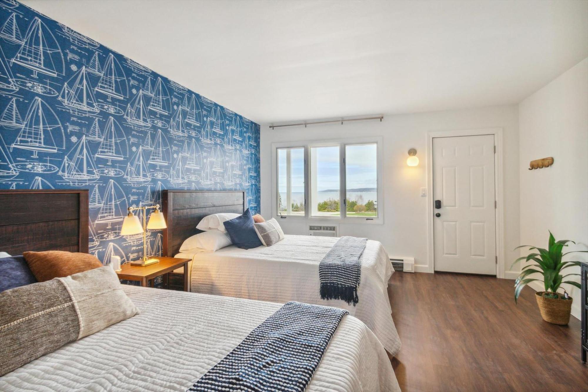 Self Check-In Lake Views Workspace 2 Queen Beds Villa Petoskey Ngoại thất bức ảnh