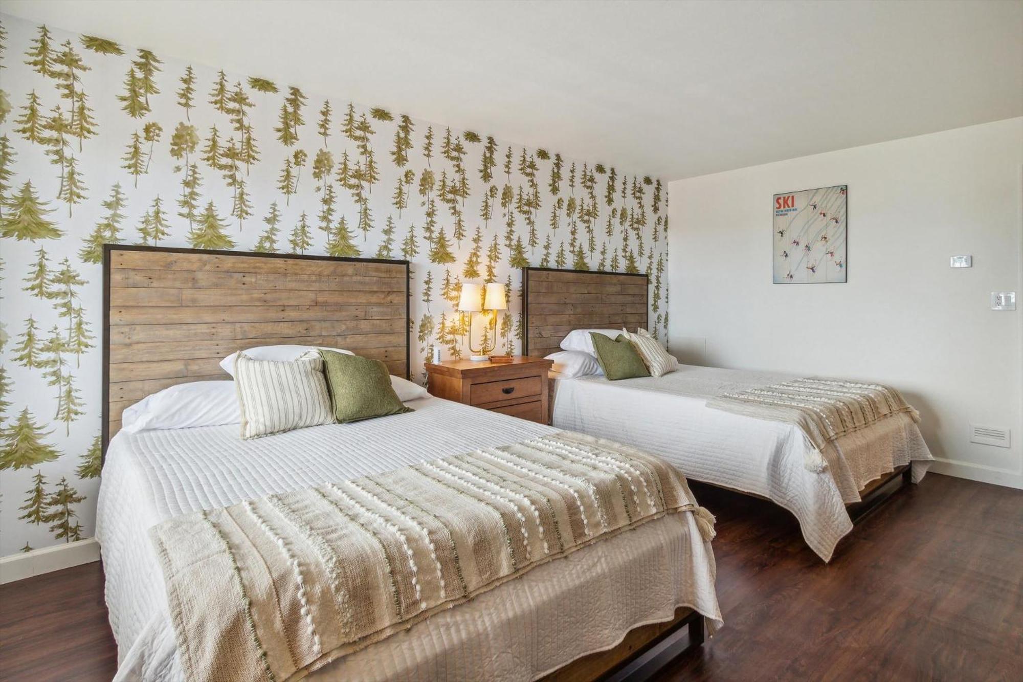 Self Check-In Lake Views Workspace 2 Queen Beds Villa Petoskey Ngoại thất bức ảnh